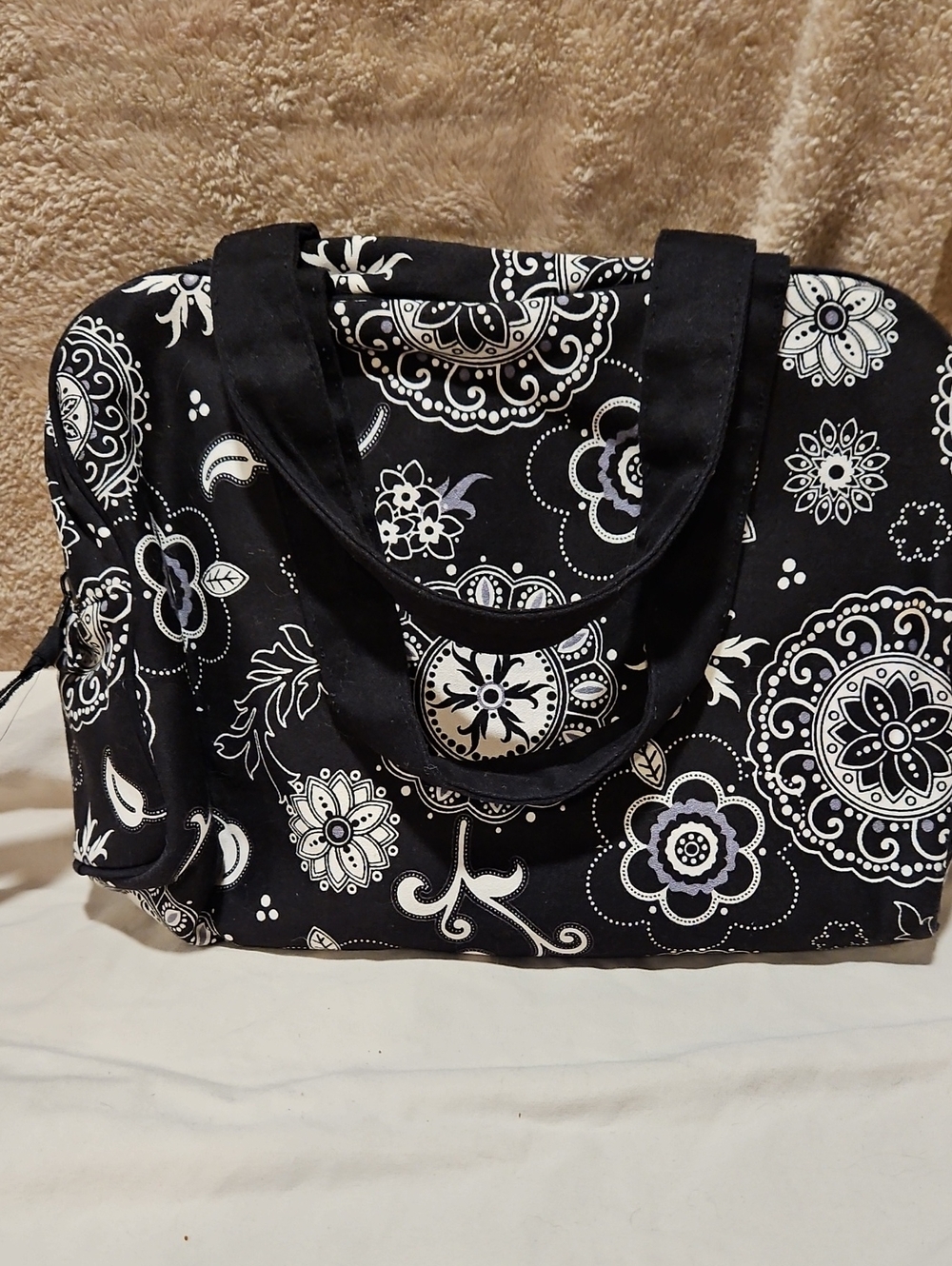 Thirty-One Gifts Large Zipper Pouch Onyx Medallion Black White Floral 12x8
